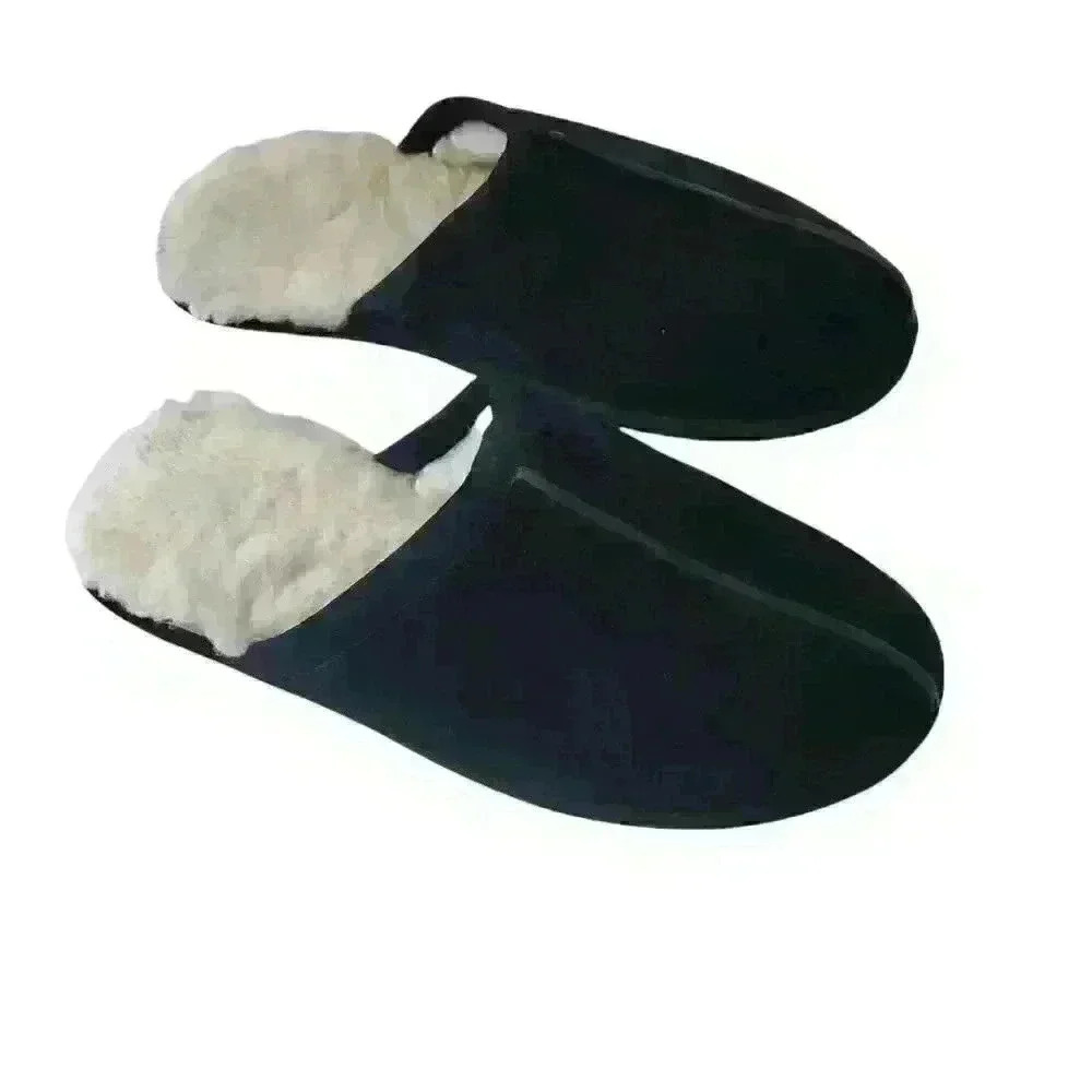Essentials Men's Cozy Slipper Size 9